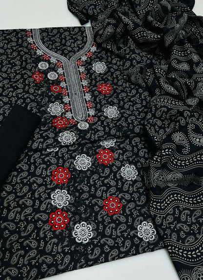 4PC winter Lilan Embroidery Dress